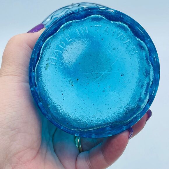 Vintage Blue Glass Diamond Pattern Decanter Bottle Vase from Taiwan Circa 1960s - Picture 6 of 8